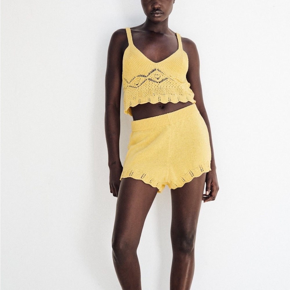 Zara yellow scallop lounge shorts